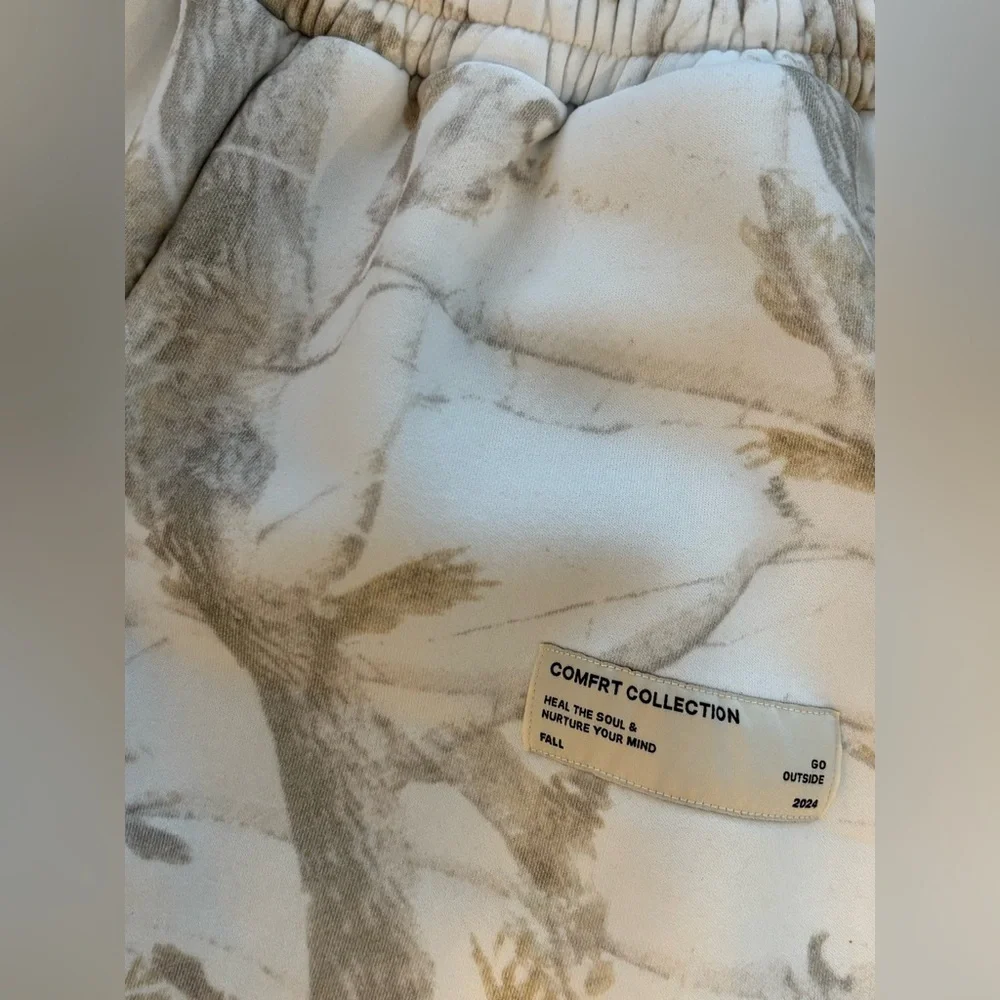 Comfrt camo sweatpants joggers worn once - Picture 3 of 5
